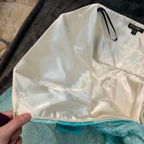 Betsey Johnson Evening Strapless Formal Dress π Size 4 - Picture 13 of 17